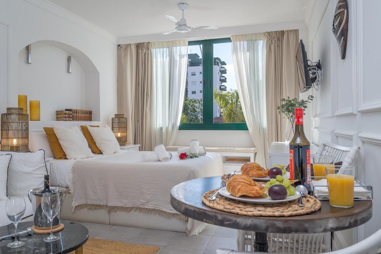Bianca Chic Studio - Carihuela Beach At 300M 토레몰리노스 외부 사진
